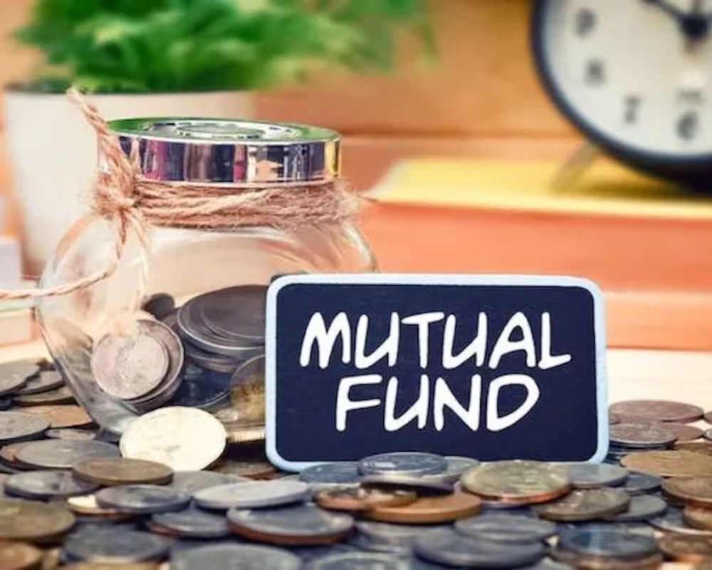 Bottom-fishing: Mutual funds launch tech funds as IT sector bleeds